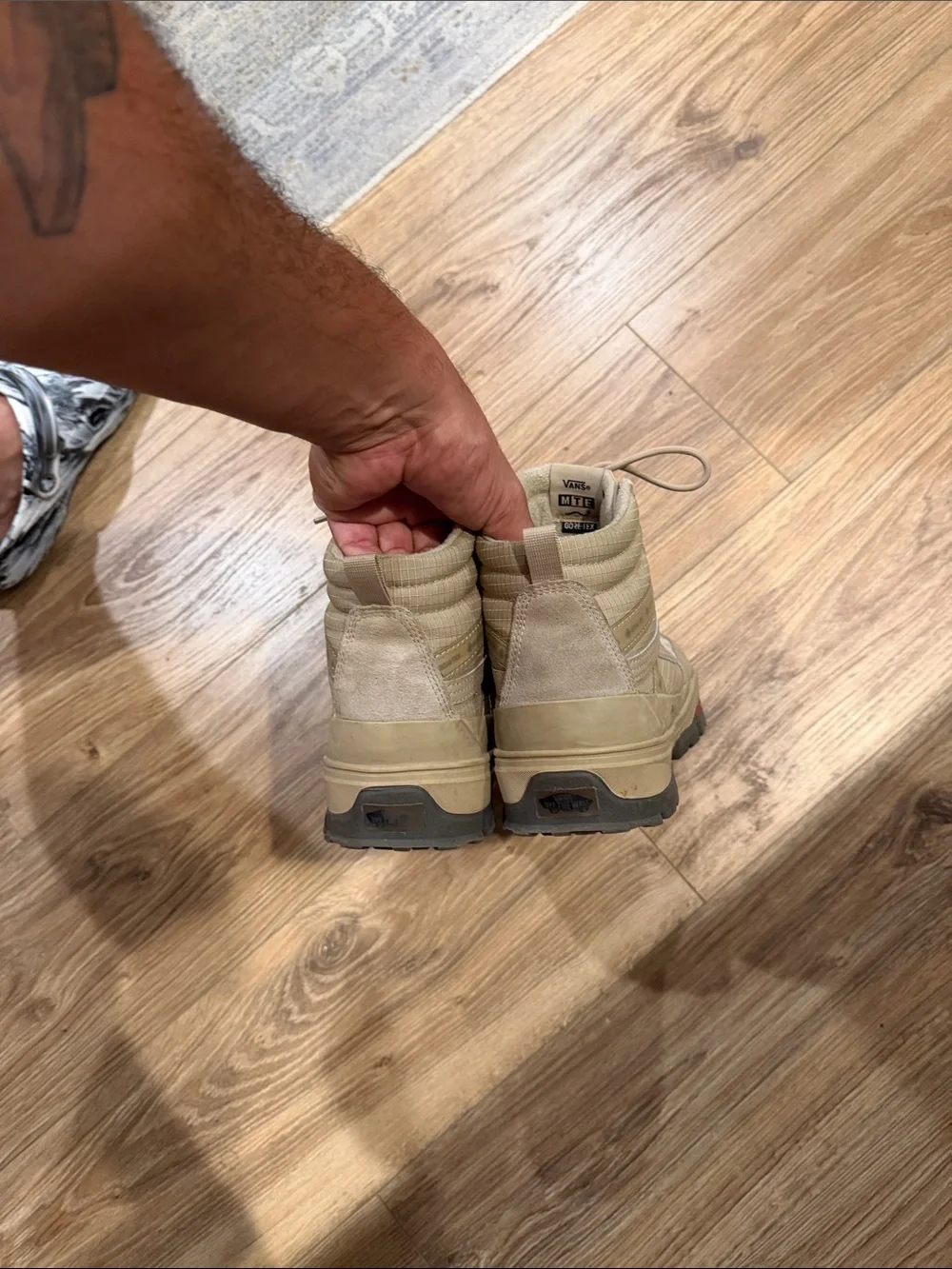 Vans GORE-TEX High-Top Boots in Tan